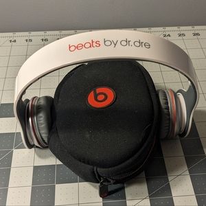 Beats by Dre headphones (corded)